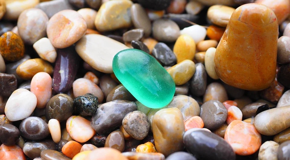 How You Can Use Moldavite in Your Energy Healing Practices