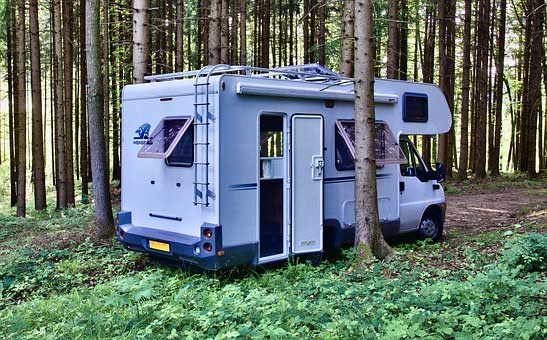 Hacks to Minimize the Cost of Renting an RV
